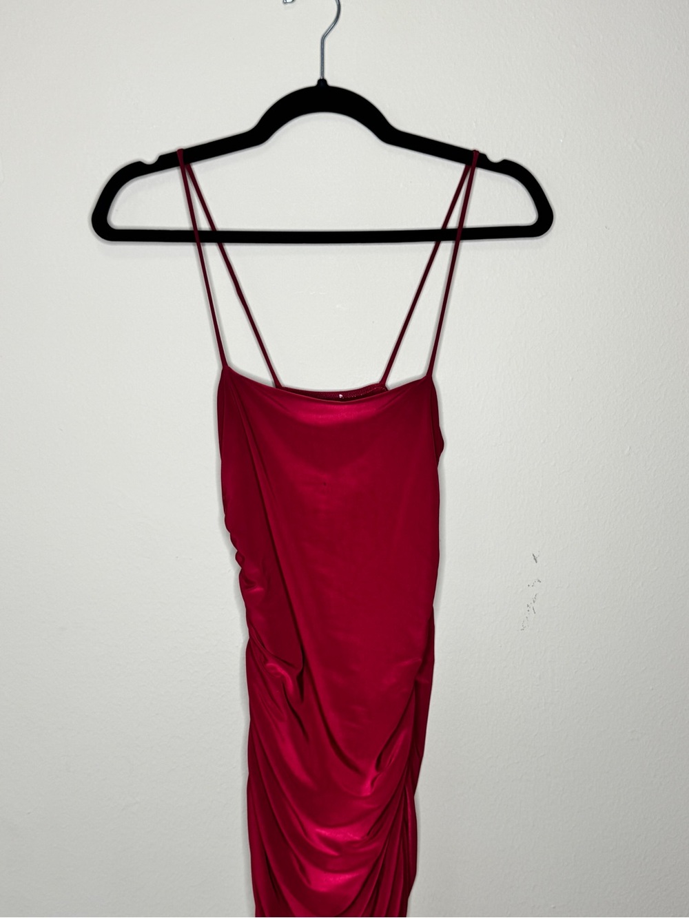 Vintage Sleek Spaghetti Strap Satin Dress - Red